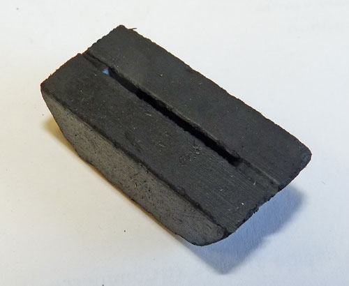 Cale d'epaisseur, entre le museau et le pare-chocs 90-93