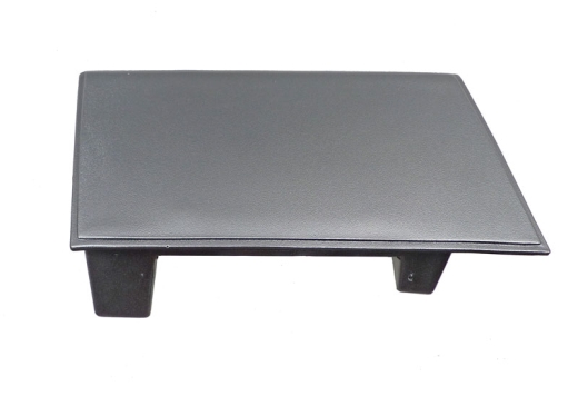 Abdeckung im Stoßfänger rechts vorne Alfa 33 (90-94) Abdeckung im Stoßfänger rechts vorne Alfa 33 (90-94)