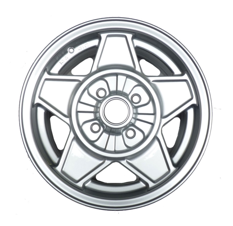 CROMODORA Alu-Felge 6x14 ET32 für Giulia und Berlina inkl.Schrauben und Nabenabdeckung