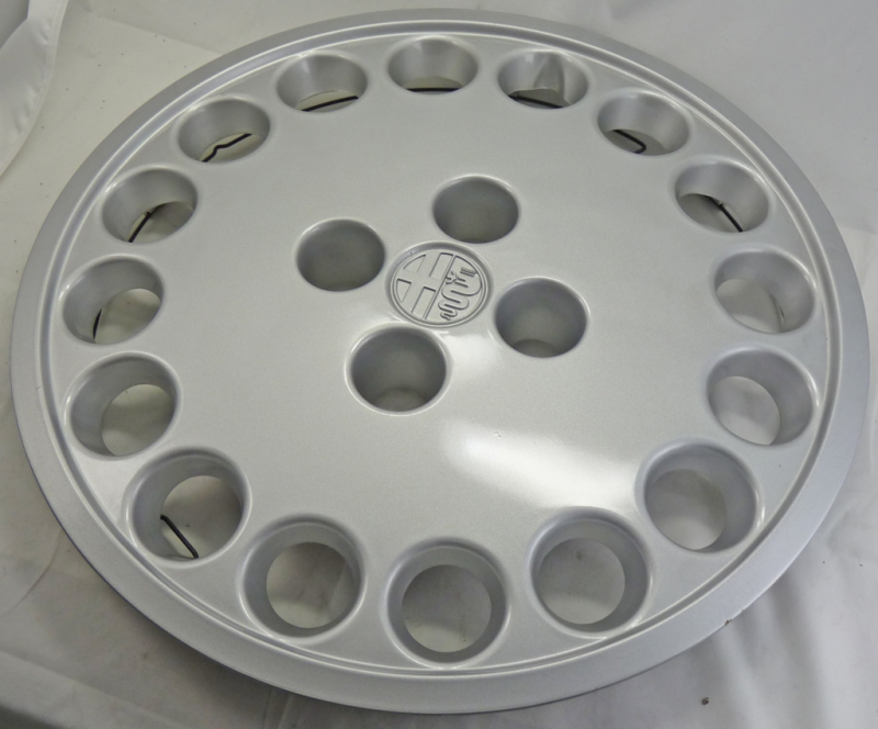 Radkappe für Stahlfelge 14" AR33 (88-90) 16Löcher